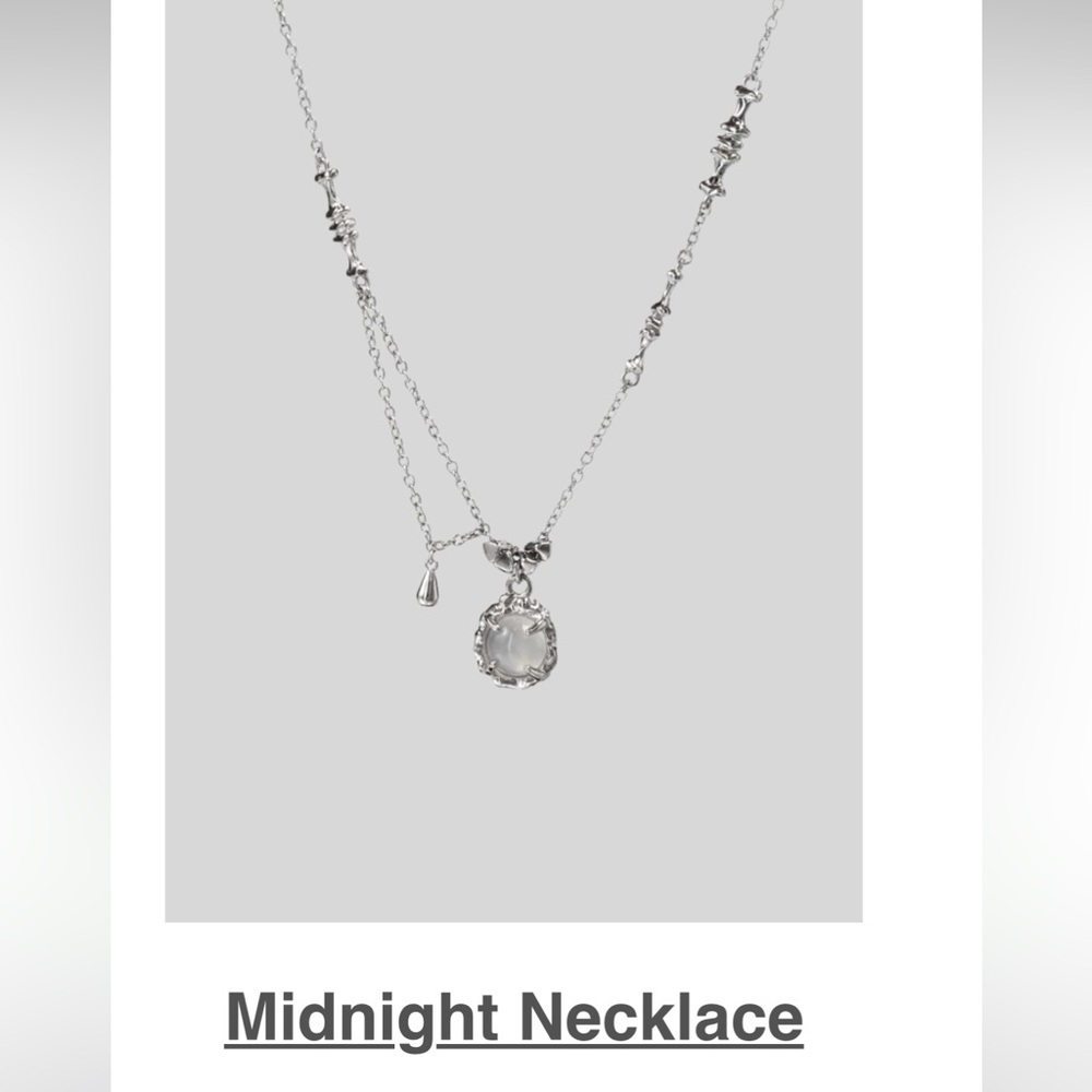 Late to Work - Midnight necklace